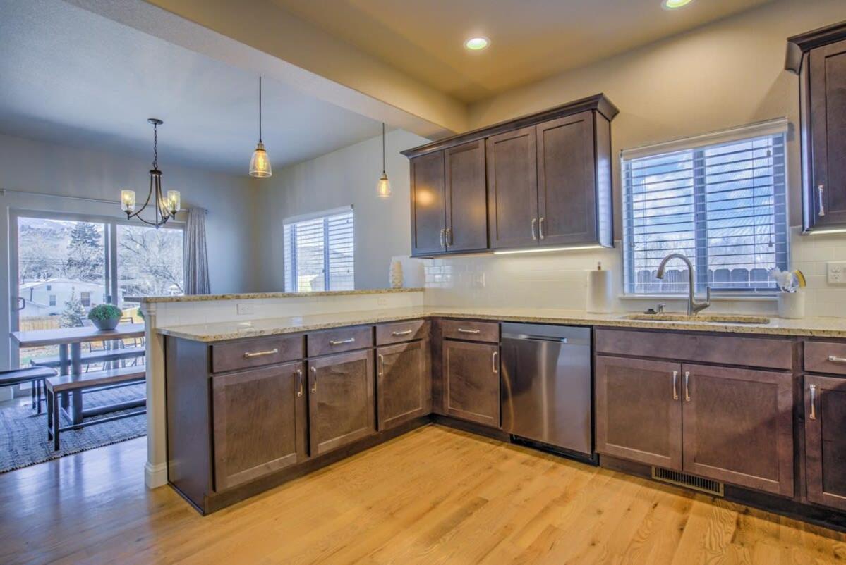 4Bd Westside Vacation Home W Space & Flexibility 科罗拉多斯普林斯 外观 照片